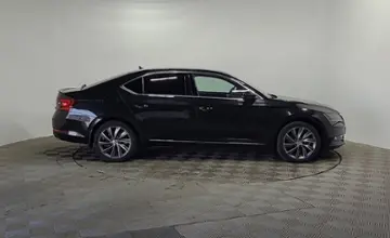 Skoda Superb 2019 года за 10 990 000 тг. в Алматы фото 4