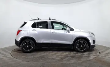 Chevrolet Tracker 2014 года за 2 990 000 тг. в Астана фото 4