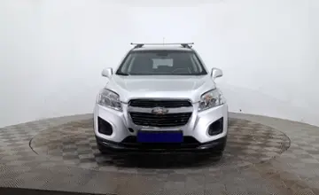 Chevrolet Tracker 2014 года за 2 990 000 тг. в Астана фото 2