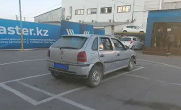Volkswagen Gol 2004 года за 700 000 тг. в Алматы фото 3