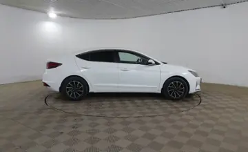 Hyundai Elantra 2019 года за 7 490 000 тг. в Шымкент фото 4