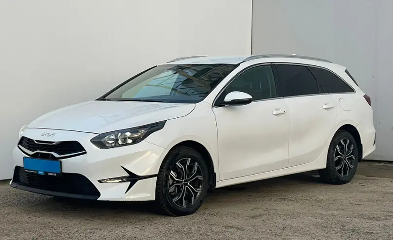Kia Ceed SW 2023 года за 10 125 800 тг. в Уральск