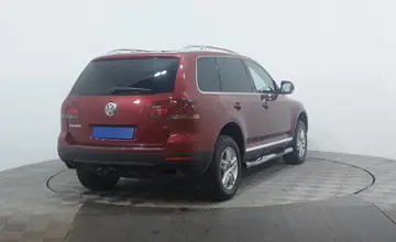 Volkswagen Touareg 2006 года за 5 690 000 тг. в Астана