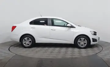 Chevrolet Aveo 2015 года за 4 390 000 тг. в Астана фото 4