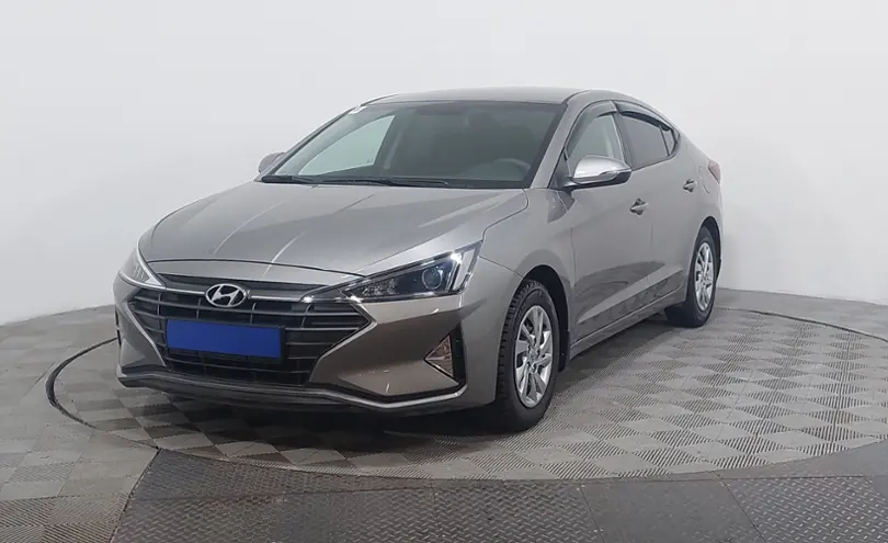 Hyundai Elantra 2019 года за 8 250 000 тг. в Астана