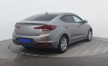 Hyundai Elantra 2019 года за 8 250 000 тг. в Астана