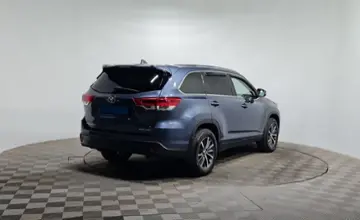 Toyota Highlander 2017 года за 16 100 000 тг. в Алматы