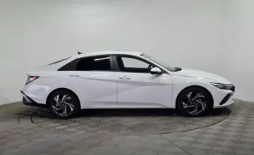 Hyundai Elantra 2024 года за 8 800 000 тг. в Алматы фото 4