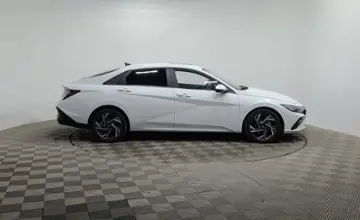 Hyundai Elantra 2023 года за 7 890 000 тг. в Алматы фото 4