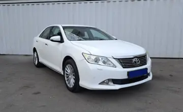 Toyota Camry 2013 года за 10 100 000 тг. в Алматы фото 3