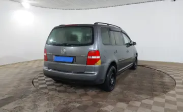 Volkswagen Touran 2005 года за 1 890 000 тг. в Шымкент