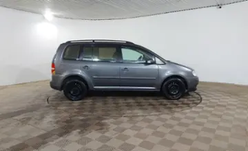 Volkswagen Touran 2005 года за 1 890 000 тг. в Шымкент фото 4