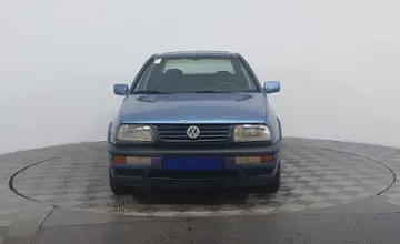 Volkswagen Vento 1994 года за 990 000 тг. в Астана фото 2