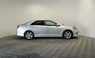 Toyota Camry 2014 года за 7 990 000 тг. в Алматы фото 4