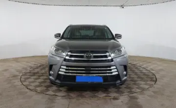 Toyota Highlander 2017 года за 15 900 000 тг. в Шымкент фото 2
