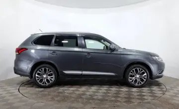 Mitsubishi Outlander 2015 года за 9 390 000 тг. в Астана фото 4
