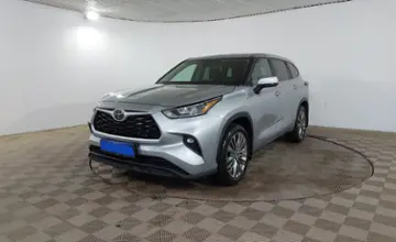 Toyota Highlander 2022 года за 21 590 000 тг. в Шымкент фото 1