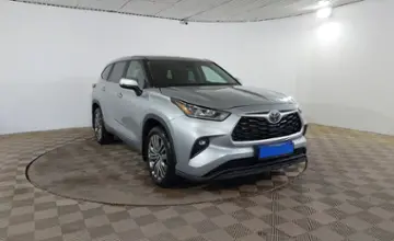 Toyota Highlander 2022 года за 21 590 000 тг. в Шымкент фото 3
