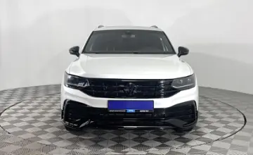 Volkswagen Tiguan 2023 года за 13 590 000 тг. в Караганда фото 2