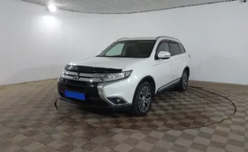 Mitsubishi Outlander 2016 года за 8 890 000 тг. в Шымкент фото 1