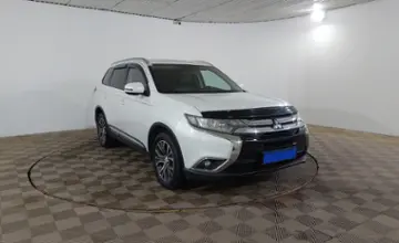 Mitsubishi Outlander 2016 года за 8 890 000 тг. в Шымкент фото 3