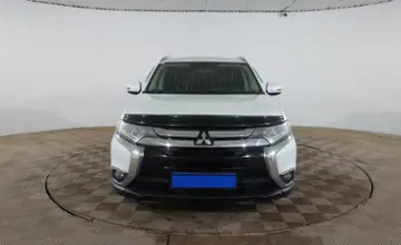 Mitsubishi Outlander 2016 года за 8 890 000 тг. в Шымкент фото 2
