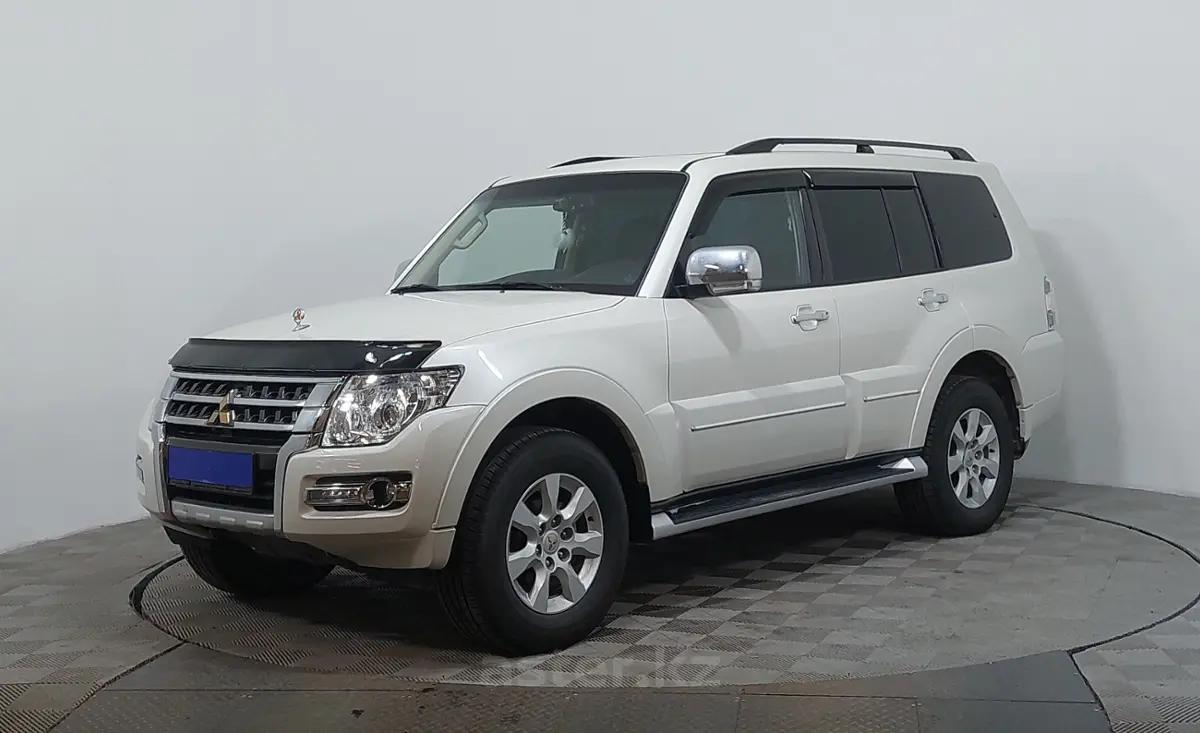 2021 Mitsubishi Pajero