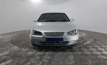 Toyota Camry 1998 года за 2 690 000 тг. в Павлодар фото 2