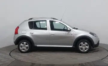 Renault Sandero 2013 года за 2 990 000 тг. в Астана фото 4