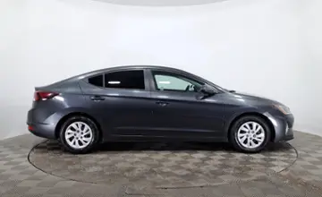 Hyundai Elantra 2019 года за 7 590 000 тг. в Астана фото 4