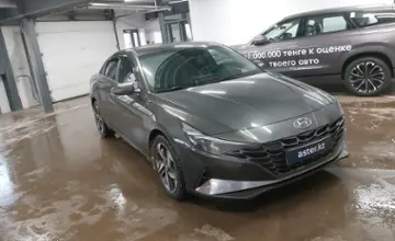 Hyundai Elantra 2021 года за 9 750 000 тг. в Астана фото 2