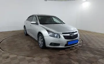 Chevrolet Cruze 2010 года за 3 290 000 тг. в Шымкент фото 3