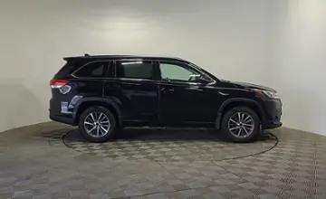 Toyota Highlander 2018 года за 16 490 000 тг. в Алматы фото 4
