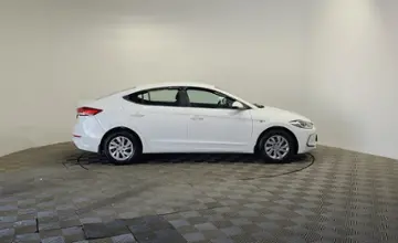 Hyundai Elantra 2018 года за 6 500 000 тг. в Алматы фото 4