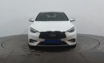 Infiniti Q30 2016 года за 9 990 000 тг. в Астана фото 2