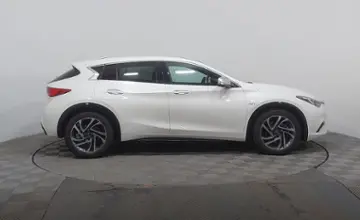 Infiniti Q30 2016 года за 9 990 000 тг. в Астана фото 4