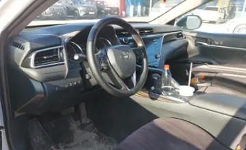 Toyota Camry 2019 года за 14 990 000 тг. в Шымкент фото 5