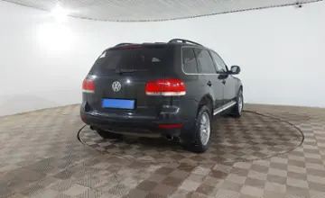 Volkswagen Touareg 2005 года за 2 700 000 тг. в Шымкент
