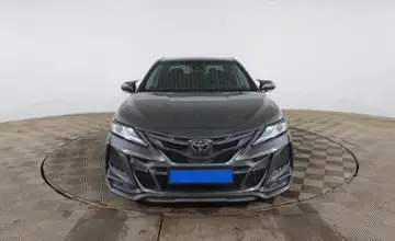 Toyota Camry 2017 года за 10 990 000 тг. в Шымкент фото 2