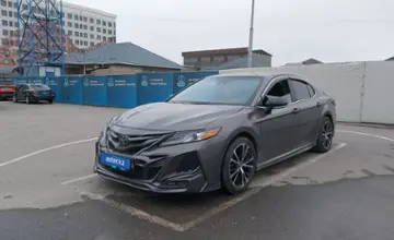 Toyota Camry 2017 года за 10 990 000 тг. в Шымкент фото 1