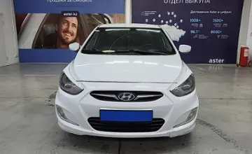 Hyundai Solaris 2012 года за 3 490 000 тг. в Усть-Каменогорск фото 2