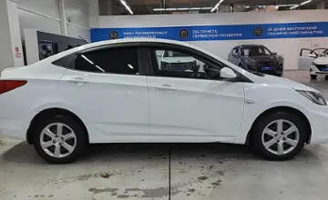 Hyundai Solaris 2012 года за 3 490 000 тг. в Усть-Каменогорск фото 4