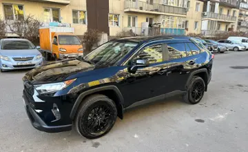 Toyota RAV4 2021 года за 14 500 000 тг. в Алматы фото 1