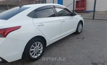 Hyundai Accent 2018 года за 7 200 000 тг. в Шымкент фото 3