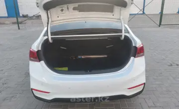 Hyundai Accent 2018 года за 7 200 000 тг. в Шымкент фото 4