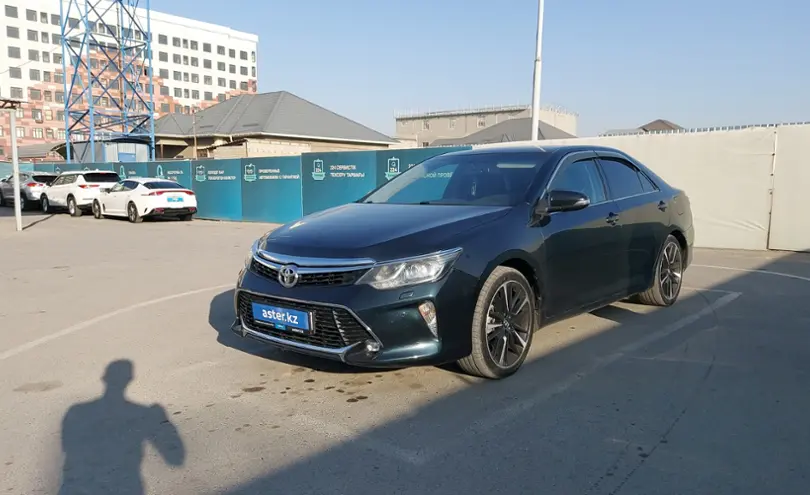 Toyota Camry 2015 года за 12 000 000 тг. в Шымкент