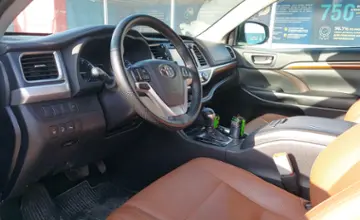 Toyota Highlander 2019 года за 22 000 000 тг. в Шымкент фото 5
