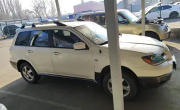 Mitsubishi Outlander 2003 года за 3 500 000 тг. в Алматы фото 4