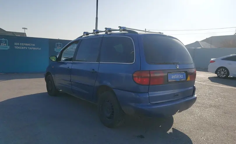 Volkswagen Sharan 1996 года за 1 900 000 тг. в Шымкент фото 4
