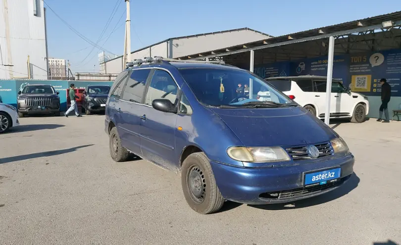 Volkswagen Sharan 1996 года за 1 900 000 тг. в Шымкент